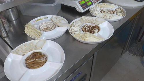 我縣餐飲行業積極推行“光盤行動”，杜絕“舌尖上的浪費”